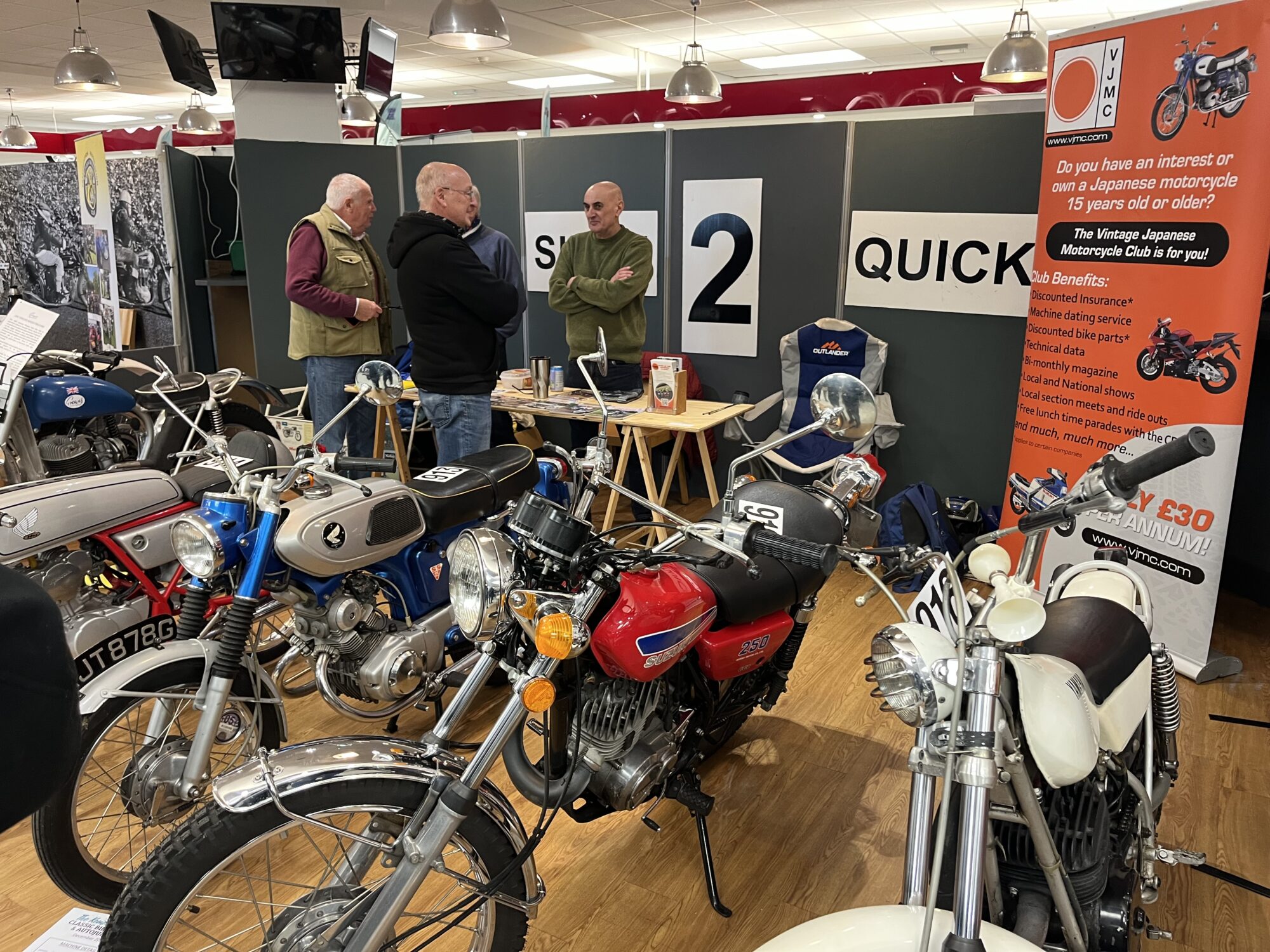 HOWL at Kempton Park Classic Show  2025